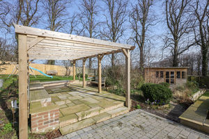 Photo 27- click for photo gallery